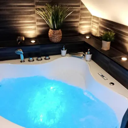 L'evasion... Balneo. 아파트 *